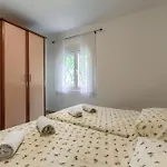 Fuer 23 Personen Mit Privatsphaere アパート Ražanac