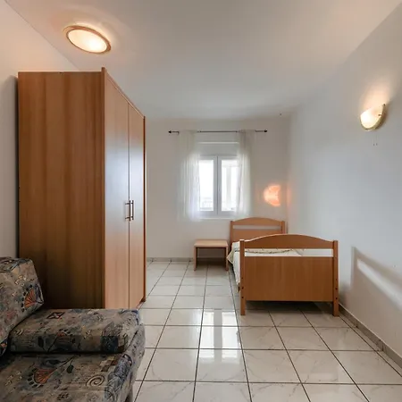 Haus Manda - 1 * Ražanac