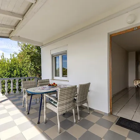 Fuer 23 Personen Mit Privatsphaere Appartement