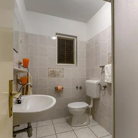 Apartment Haus Manda - 1 *