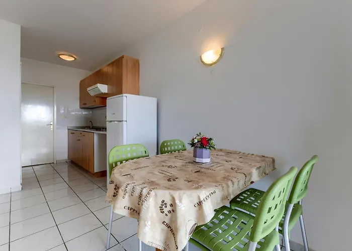 Appartement Fuer 23 Personen Mit Privatsphaere